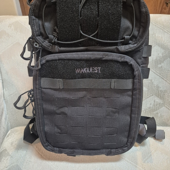Black Tactical Backpack 18 Liter Excellent Condition